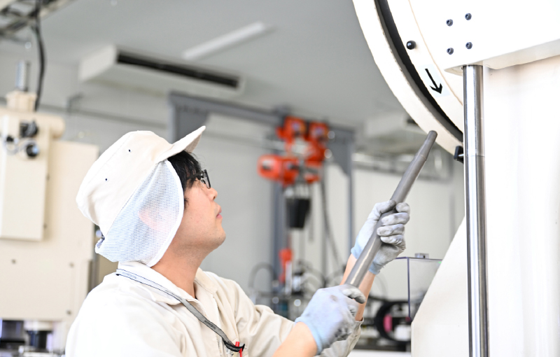 PERSON #6 設備の保守管理でスムーズな生産を守る