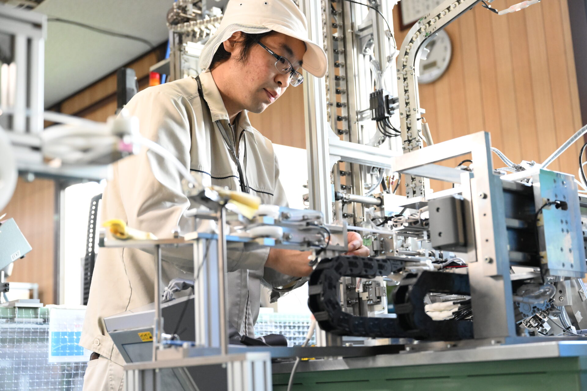 製造業の職種・業界の種類を紹介！メーカーや工場の業務内容とは | MiTANi jam